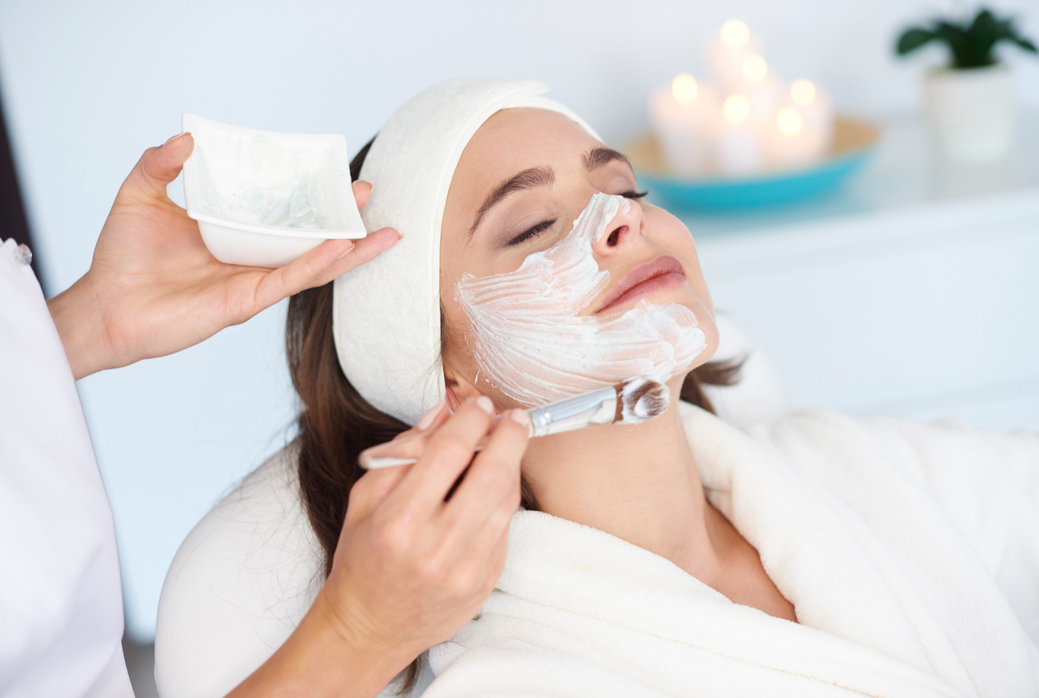 Hydrafacial vs. Regular Facials: Which Is Right for You?